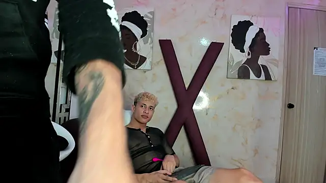 YOUNG GUYS1 online show from 04-11-26, 07:27