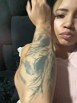 liliymike19 online show from 01-09-26, 01:23