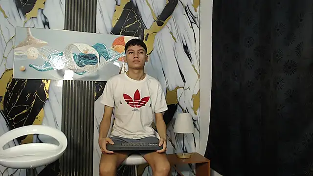 HORNY PRETTY online show from 05-03-26, 01:25