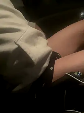 CHARLYfeet online show from 12-19-25, 11:40