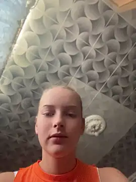 Snapshot of Barbika19 chatting on 06-12-26, 10:02 Barbika19 online show from 06-12-26, 10:02