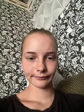 Snapshot of Barbika19 chatting on 07-15-26, 12:12 Barbika19 online show from 07-15-26, 12:12