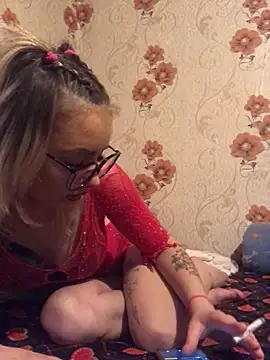 Barbika19 online show from 12-18-25, 08:34