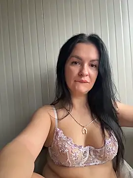 Snapshot of MeganBlueq chatting on 02-05-26, 12:56 MeganBlueq online show from 02-05-26, 12:56