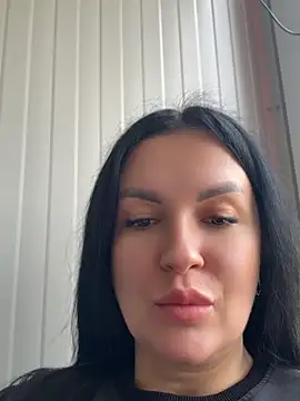 Snapshot of MeganBlueq chatting on 04-10-26, 11:28 MeganBlueq online show from 04-10-26, 11:28