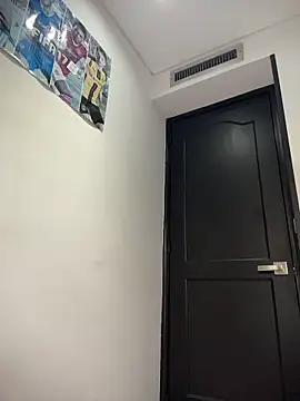 Annyhathatway online show from 01-07-26, 10:59