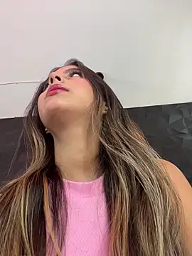 Valeria-escobar online show from 02-15-26, 01:32