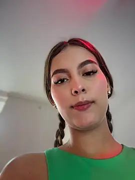 Valeria-escobar online show from 06-27-26, 12:11