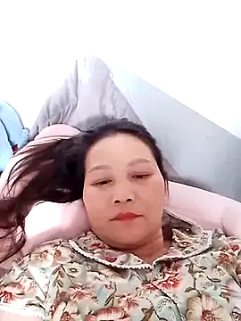 Snapshot of Cako-naka chatting on 12-23-25, 02:44 Cako-naka online show from 12-23-25, 02:44