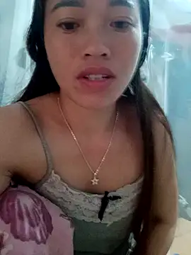 Snapshot of little-effy chatting on 07-17-26, 11:46 little-effy online show from 07-17-26, 11:46