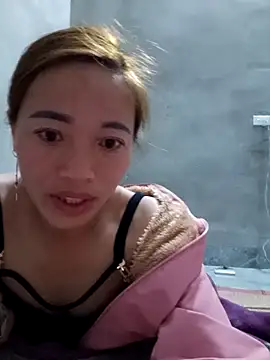 little-effy online show from 12-21-25, 09:04