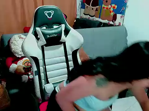 milk hot mafe online show from 12-19-25, 03:54