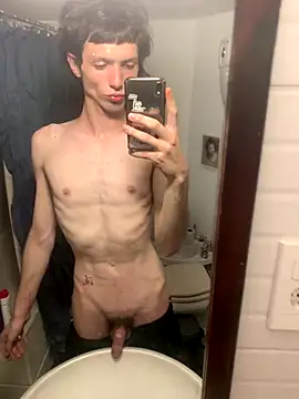 Alayafatttt online show from 12-15-25, 04:51