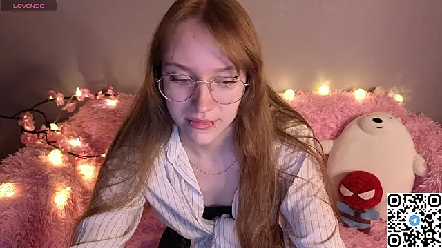 EmmaPratt online show from 01-14-26, 01:09