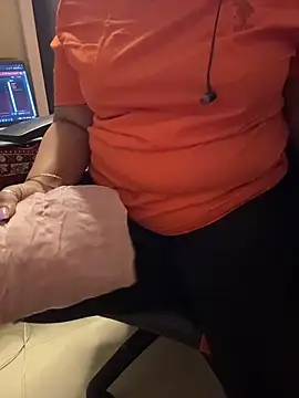 butterflyslay online show from 03-24-26, 02:06