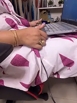 butterflyslay online show from 03-27-26, 04:21