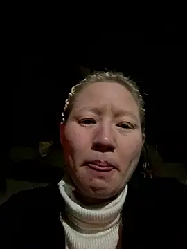 Snapshot of mana-ala chatting on 01-12-26, 12:23 mana-ala online show from 01-12-26, 12:23