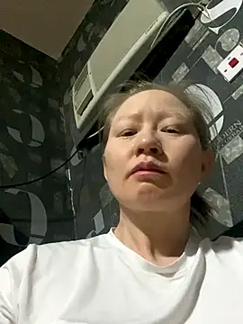 Snapshot of mana-ala chatting on 12-16-25, 09:41 mana-ala online show from 12-16-25, 09:41