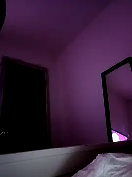 Snapshot of Olivassl22 chatting on 02-19-26, 09:56 Olivassl22 online show from 02-19-26, 09:56