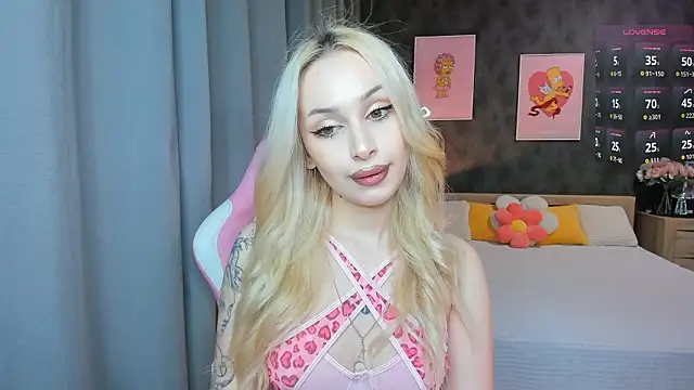 LanaMiracle online show from 02-17-26, 04:10