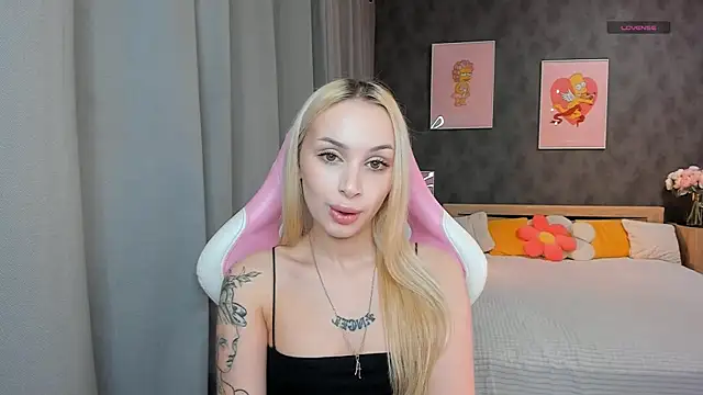 LanaMiracle online show from 02-25-26, 03:18