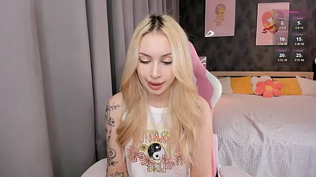 LanaMiracle online show from 03-01-26, 05:18