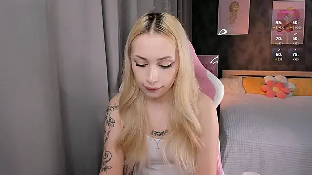 LanaMiracle online show from 03-02-26, 04:24