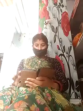 Aaisha 01 online show from 07-18-26, 07:50