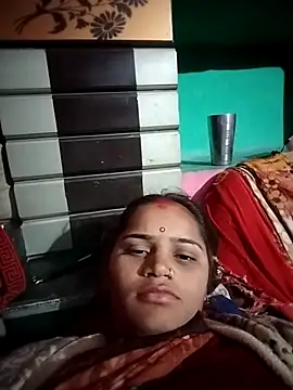 Aaisha 01 online show from 12-15-25, 03:18