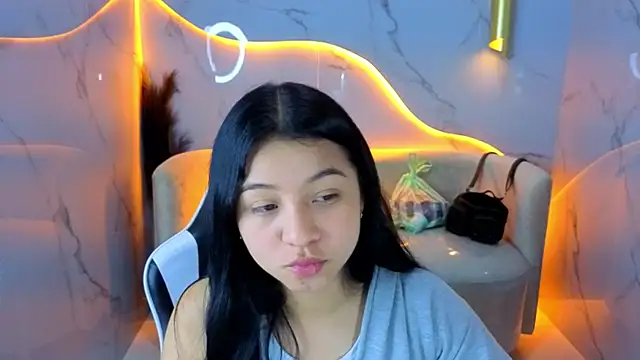 Sofi Adams Tx online show from 01-07-26, 01:05