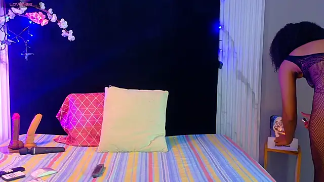 bella moonlight cr online show from 03-21-26, 03:52