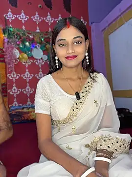 Snapshot of Sweet-priyaa chatting on 05-22-26, 08:56 Sweet-priyaa online show from 05-22-26, 08:56
