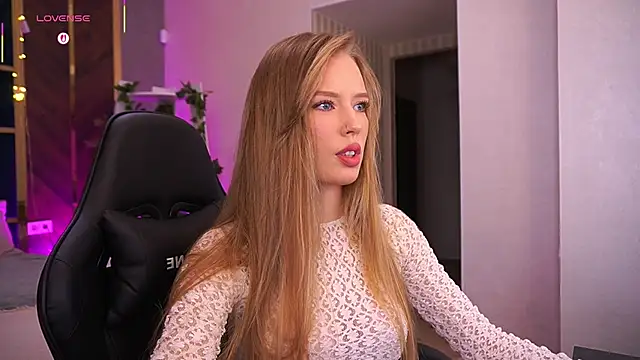 MollyyMayy online show from 02-17-26, 04:04