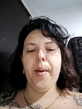 Divine Pouvoir online show from 04-19-26, 11:11