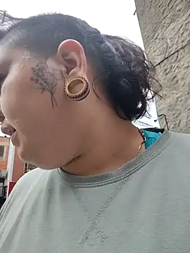 Snapshot of Divine_Pouvoir chatting on 02-25-26, 08:08 Divine Pouvoir online show from 02-25-26, 08:08