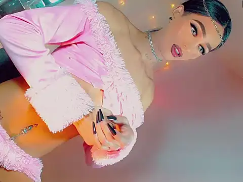 agathaferrer3 online show from 02-05-26, 04:08