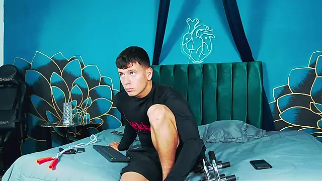 MagnusKnight  online show from 01-06-26, 05:50