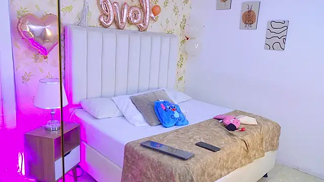 Snapshot of Celeste_Clarke chatting on 02-16-26, 07:56 Celeste Clarke online show from 02-16-26, 07:56