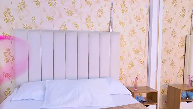 Snapshot of Celeste_Clarke chatting on 02-24-26, 07:48 Celeste Clarke online show from 02-24-26, 07:48