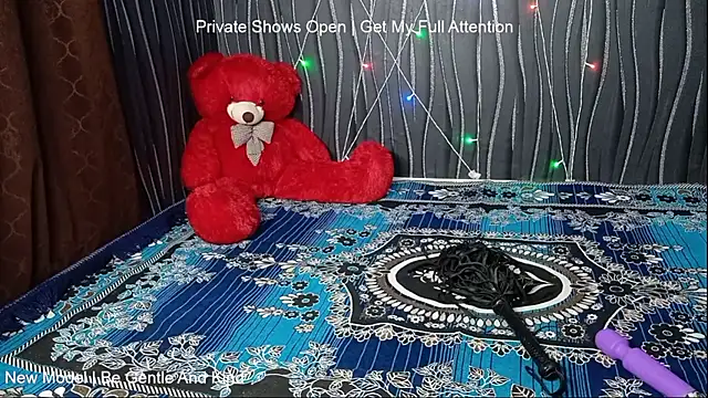 khushigoesnaughty0 online show from 02-11-26, 07:03