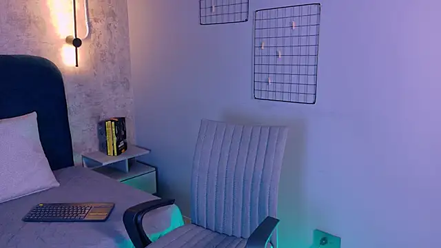 Sunny River online show from 03-28-26, 12:17