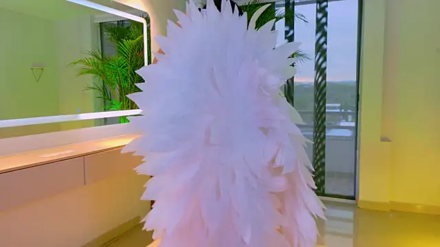 Snapshot of Sunny_River chatting on 01-10-26, 12:00 Sunny River online show from 01-10-26, 12:00