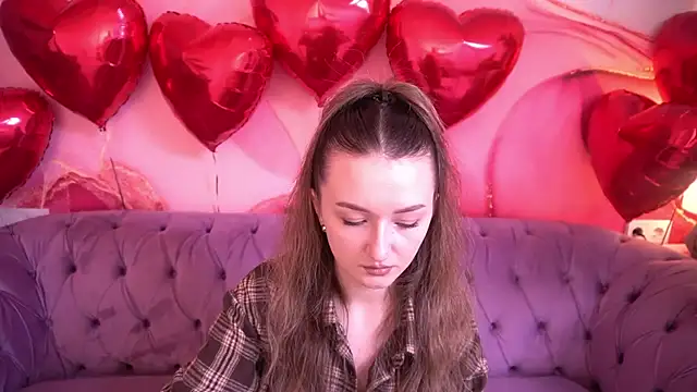 CyrenaLuxe online show from 02-11-26, 01:11