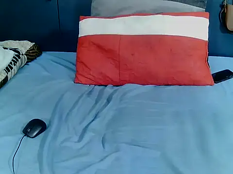 MilkyBoobs7 online show from 12-14-25, 08:14