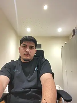 Juliann69Ramiro online show from 12-16-25, 11:09