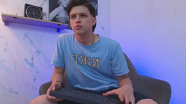 sebastamayo  online show from 04-10-26, 12:56