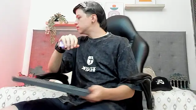 sebastamayo  online show from 03-07-26, 06:09