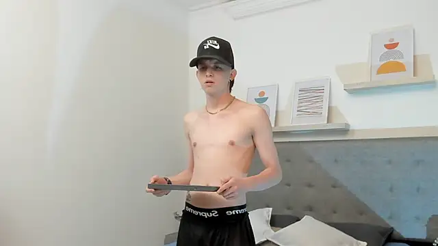 sebastamayo  online show from 02-12-26, 05:07