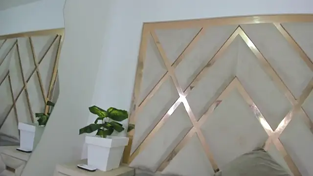 Selenaasm online show from 04-13-26, 08:57