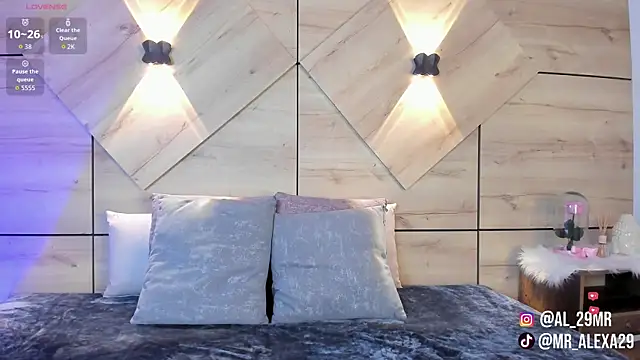 sussan fox  online show from 02-17-26, 07:33